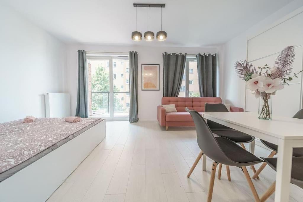 Urbannestgroup - Sienna 65 Apartment Warsaw Luaran gambar