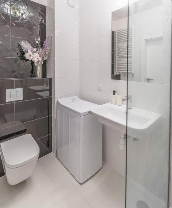 Urbannestgroup - Sienna 65 Apartment Warsaw Luaran gambar