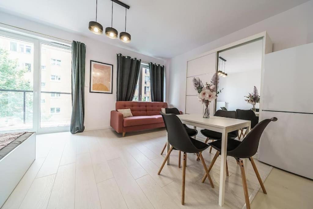 Urbannestgroup - Sienna 65 Apartment Warsaw Luaran gambar